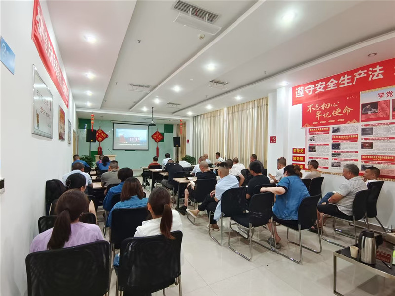 健康知识讲座走进单位